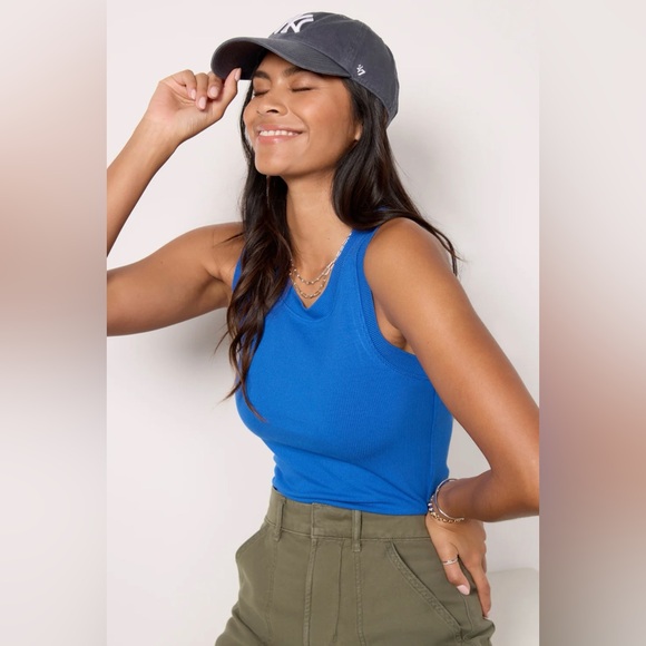 Jones Rib Tank - Picture 1 of 8